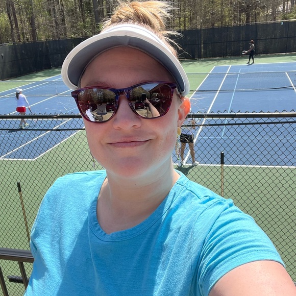 Meet your Posher, Simmie - Picture 6 of 7